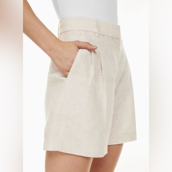 Aritzia Wilfred Natural Ecru Mid-Thigh The Effortless Linen 5" Shorts - Picture 2 of 7